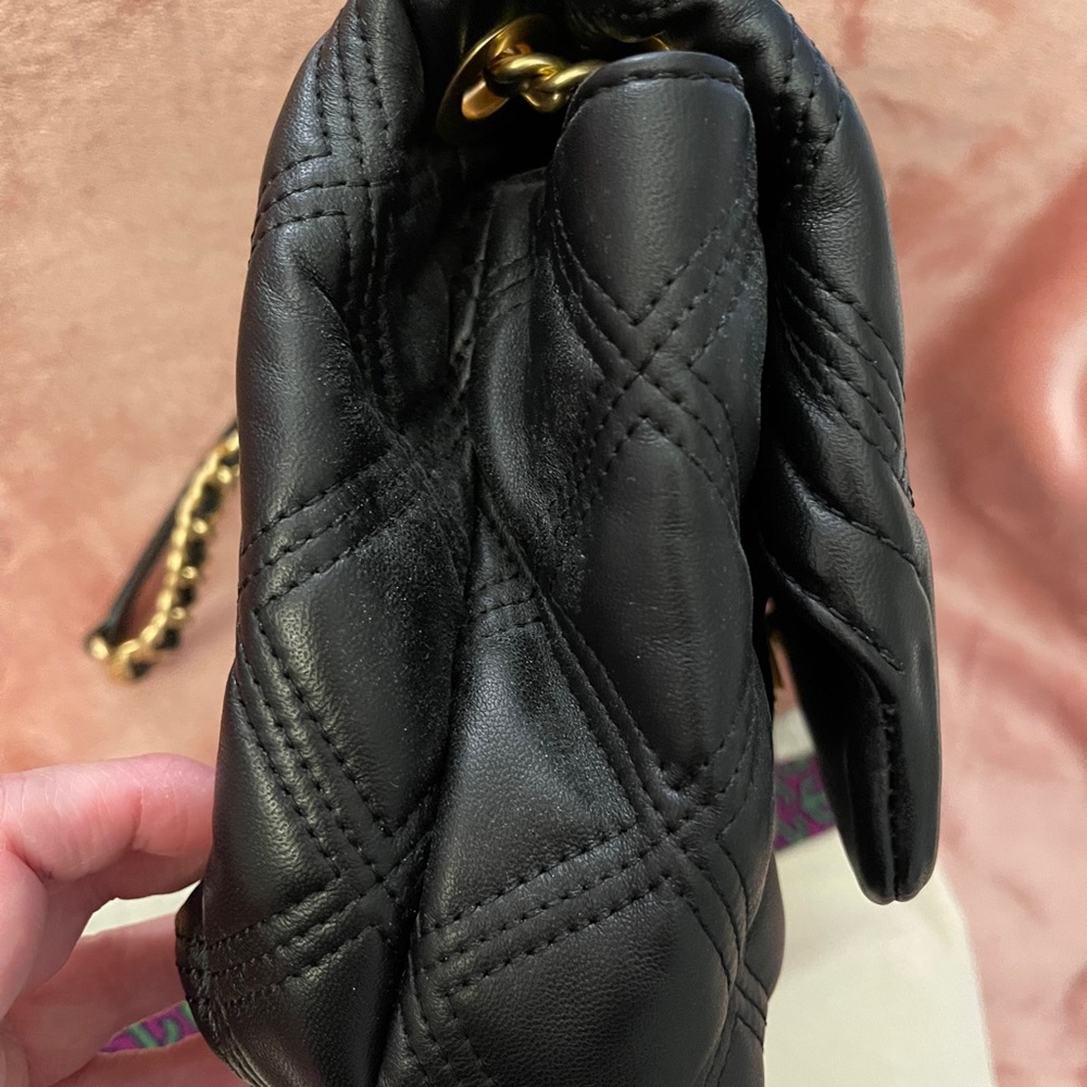 SOLD❤️Tory Burch Fleming convertible large bag - Picture 5 of 14